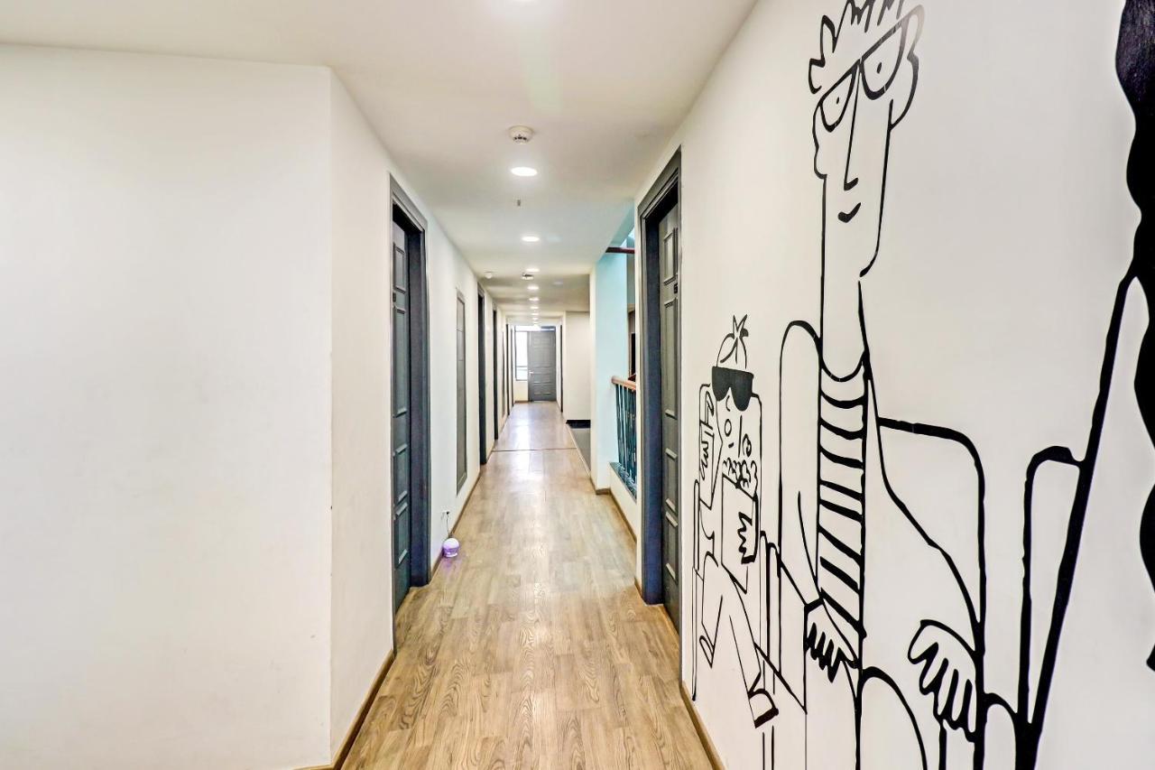 Townhouse Sector 30 Near Botanic Garden Of Indian Republic Hotel Noida Buitenkant foto