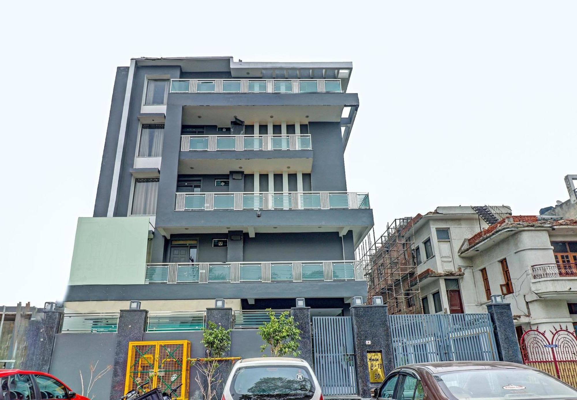 Townhouse Sector 30 Near Botanic Garden Of Indian Republic Hotel Noida Buitenkant foto