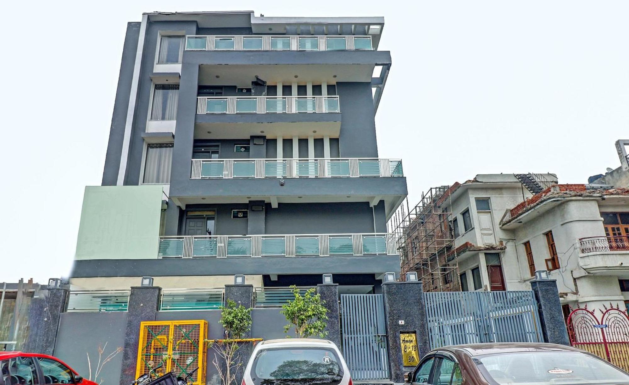 Townhouse Sector 30 Near Botanic Garden Of Indian Republic Hotel Noida Buitenkant foto