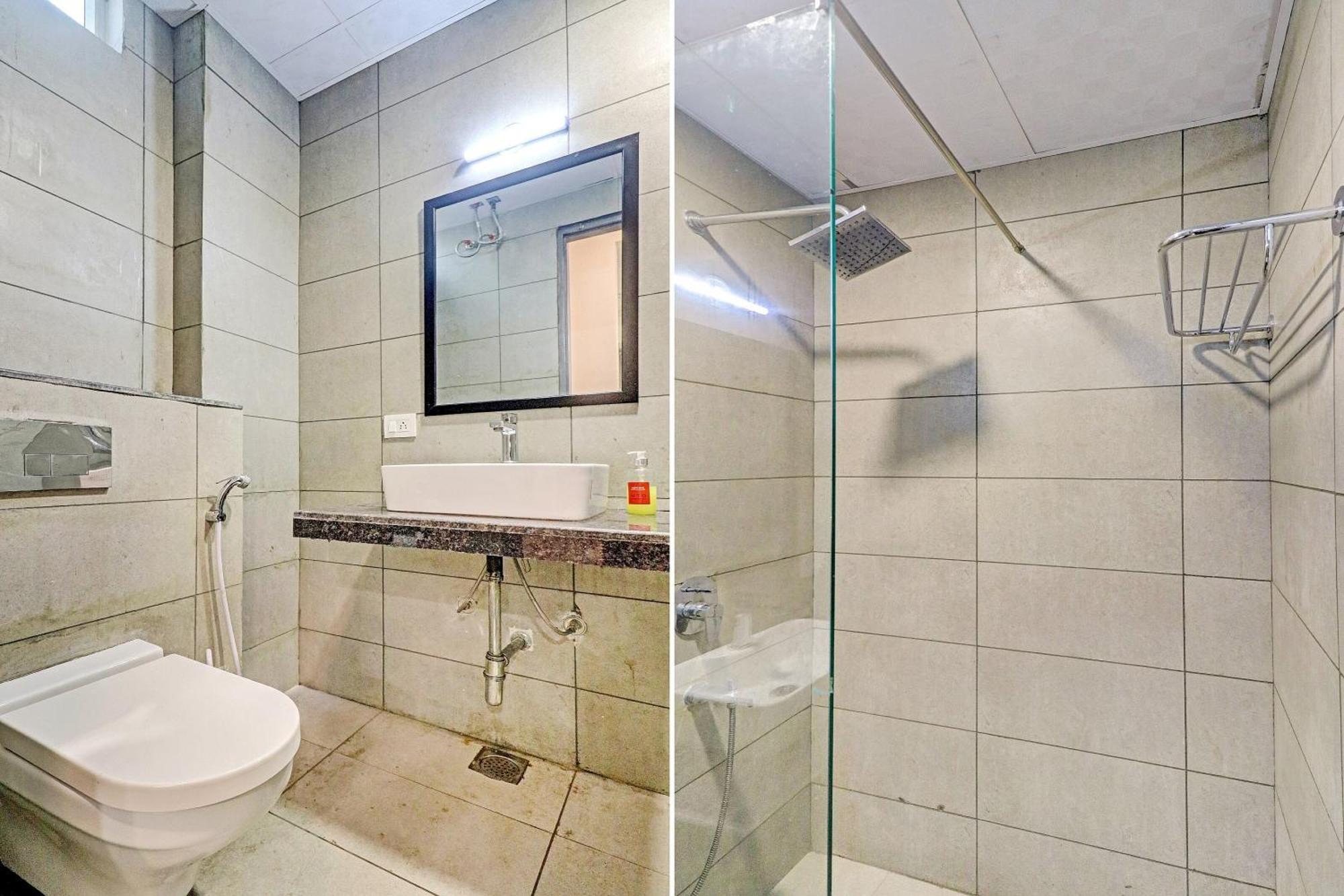 Townhouse Sector 30 Near Botanic Garden Of Indian Republic Hotel Noida Buitenkant foto